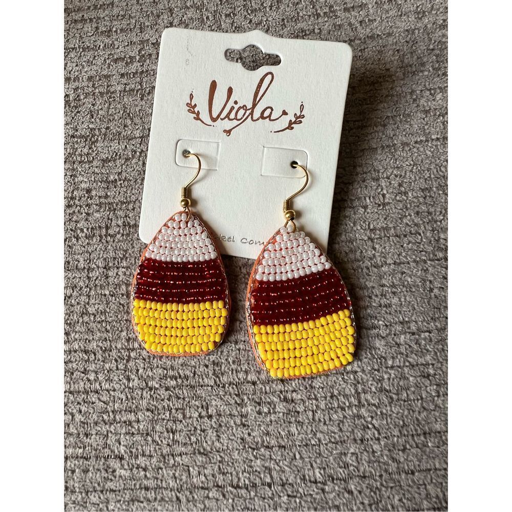 Candy corn earrings seed bead